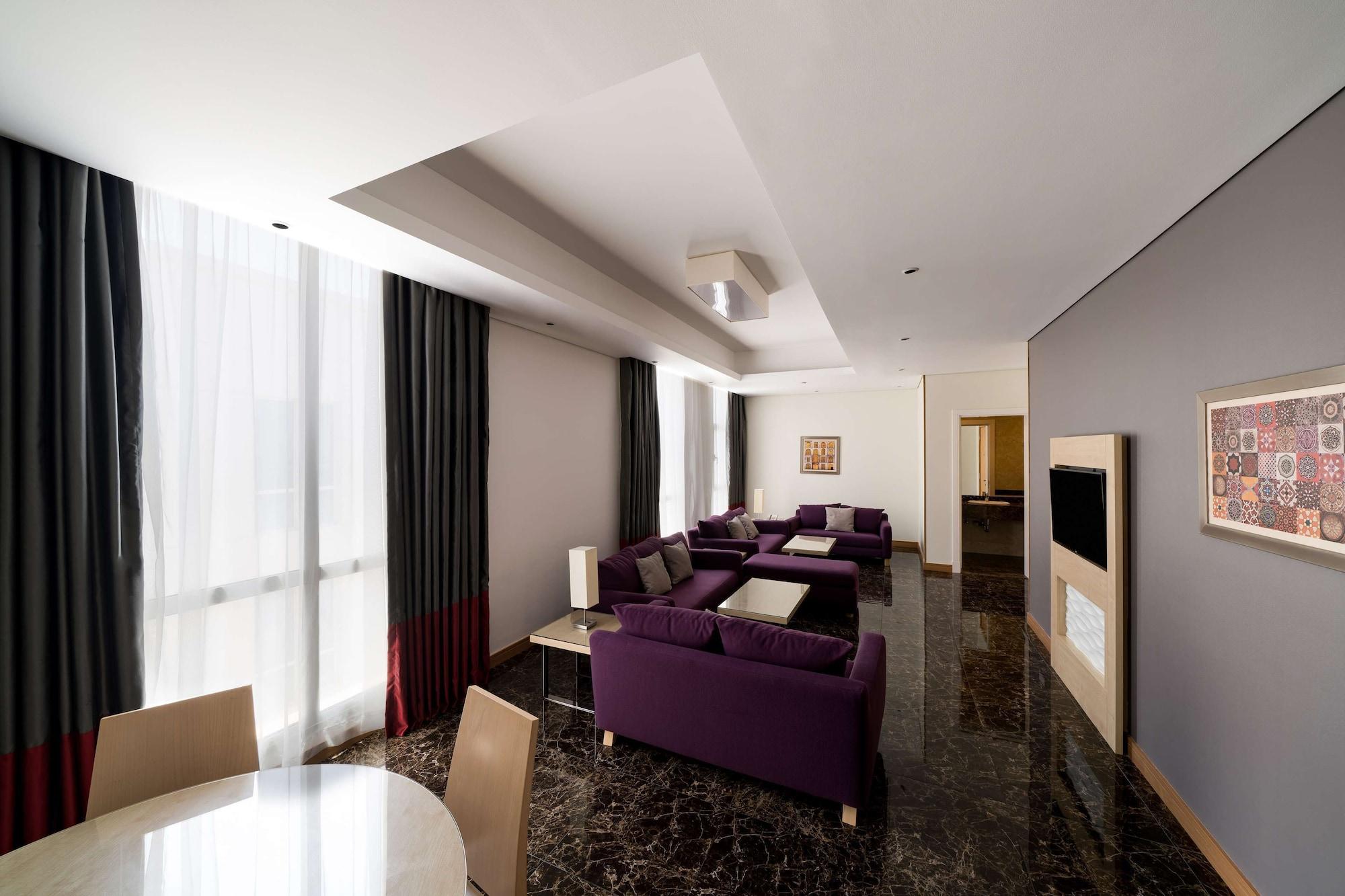 Sas Residence & Hotel, Dhahran - Formerly Radisson Blu Эль-Хубар Экстерьер фото